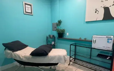 Sole-ShiSole-Shine Aesthetics Waxing Roomne Aesthetics Waxing Room